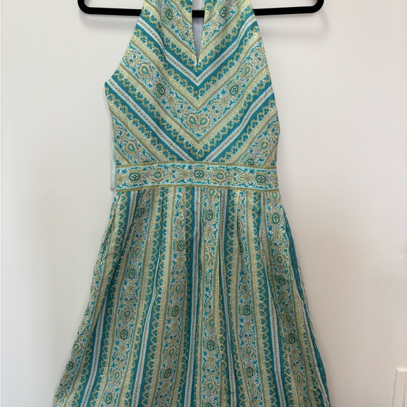 Dress - Picture 6 of 8